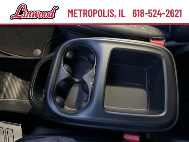 New 2026 Chrysler Pacifica Select FWD image 21