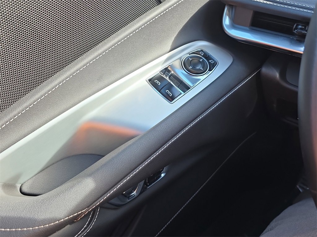 Used 2025 Chevrolet Corvette Z06 image 10