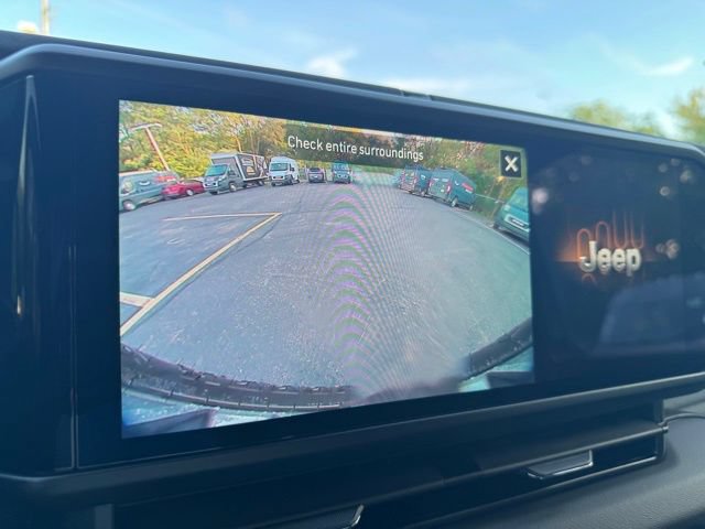 New 2025 Jeep Wrangler Unlimited Sahara AWD/4WD image 34
