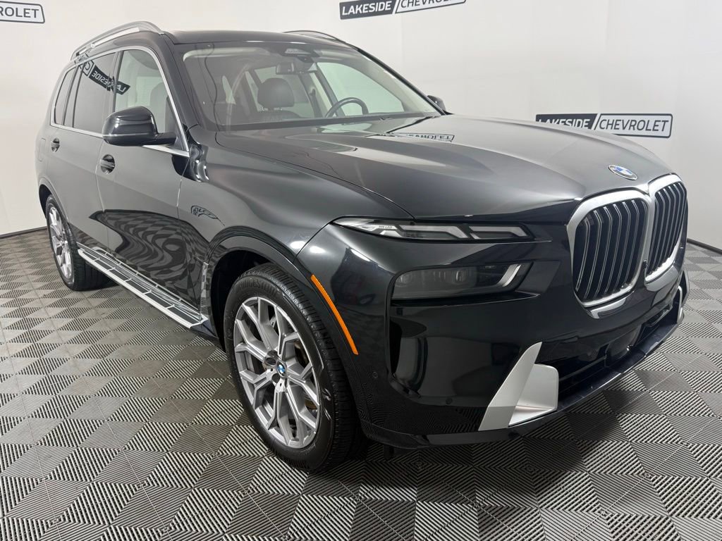Used 2025 BMW X7 xDrive40i image 8