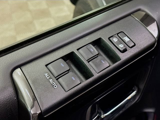 Used 2024 Toyota 4Runner TRD Off-Road Premium image 18