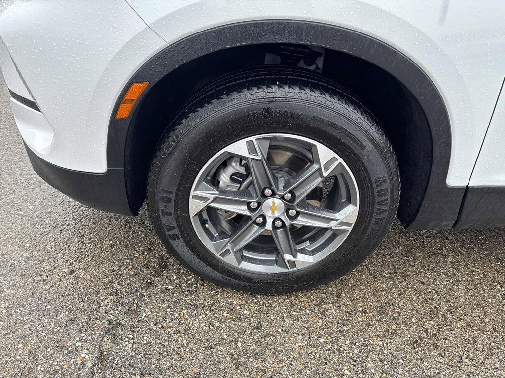 Used 2025 Chevrolet Blazer LT image 33