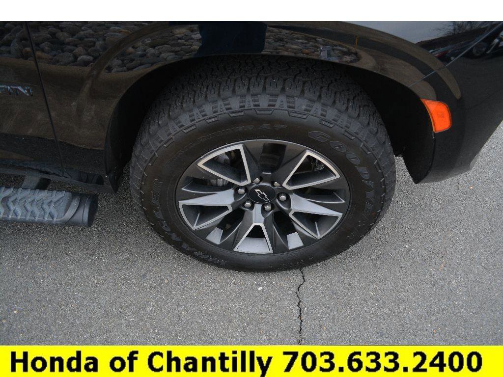 Used 2021 Chevrolet Suburban Z71 image 39