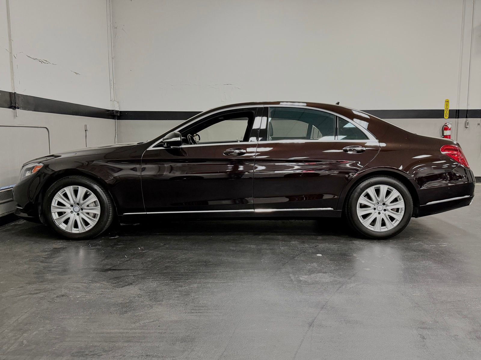 Used 2015 Mercedes-Benz S 550 Sedan image 9
