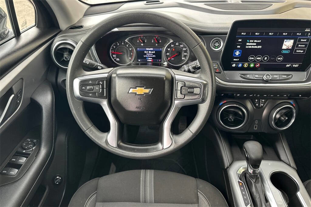 Used 2023 Chevrolet Blazer LT w/ Convenience Package image 12