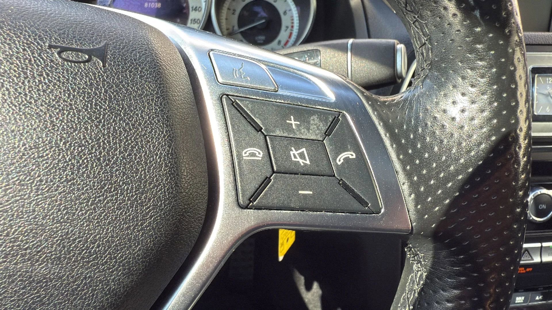 Used 2015 Mercedes-Benz E 400 4MATIC Coupe image 11