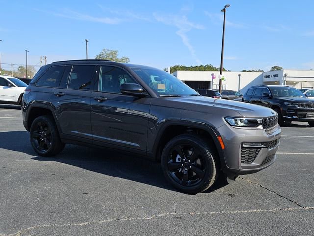 New 2026 Jeep Grand Cherokee Limited w/ Limited Altitude Package