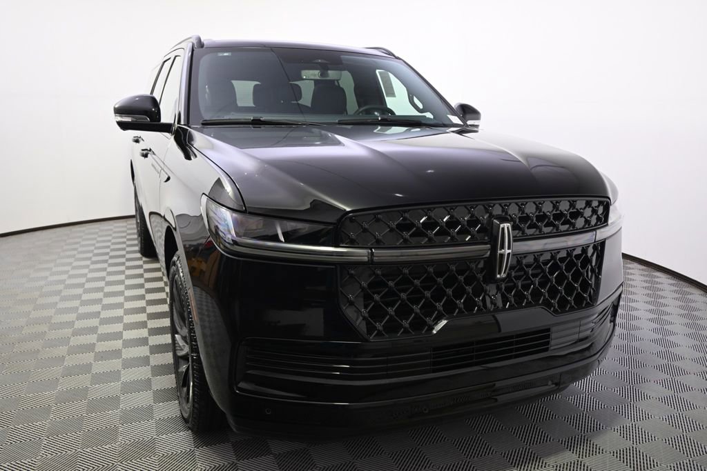 New 2026 Lincoln Navigator L Reserve w/ Jet Appearance Package image 9