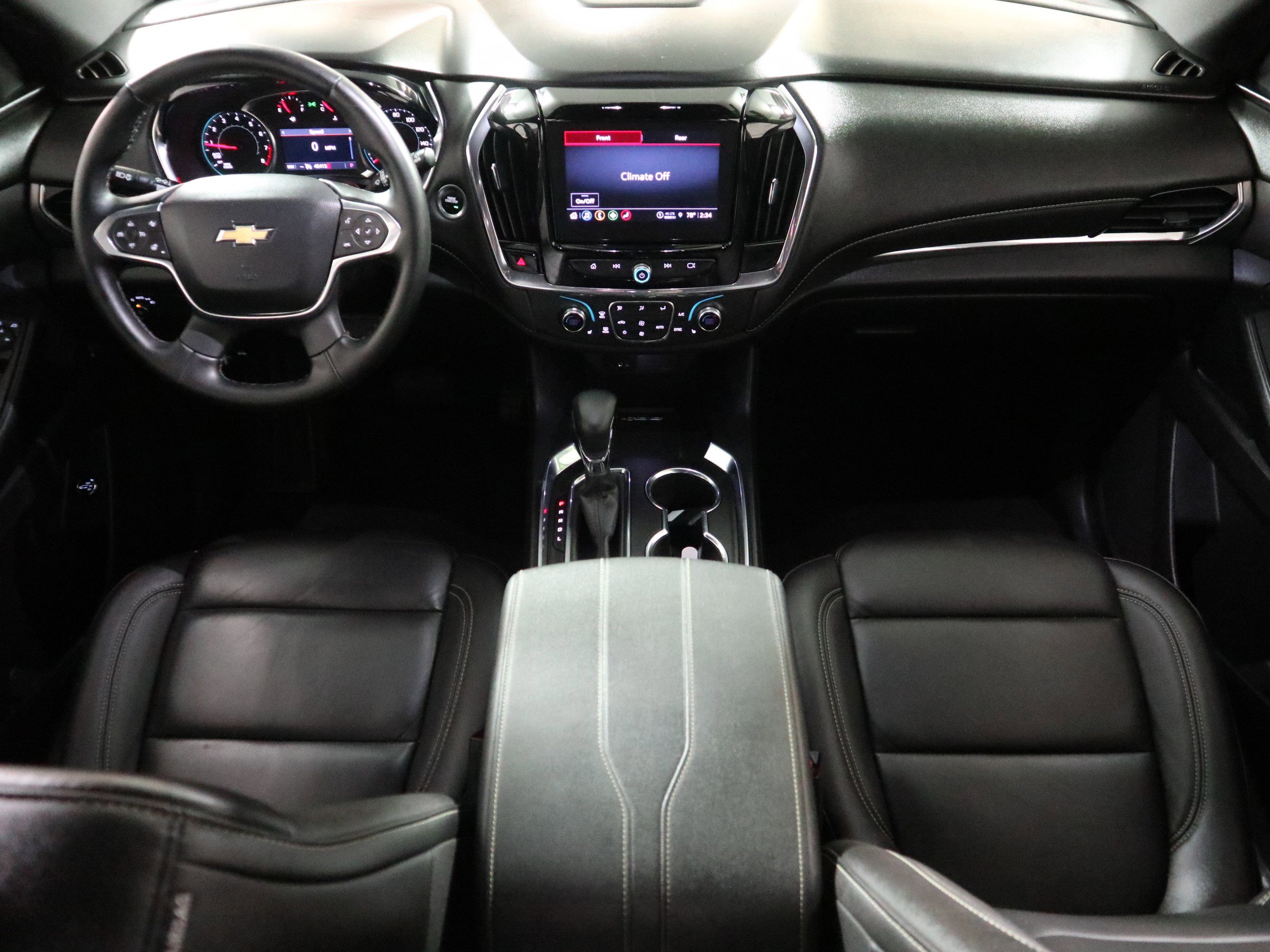 Used 2023 Chevrolet Traverse LT FWD image 15
