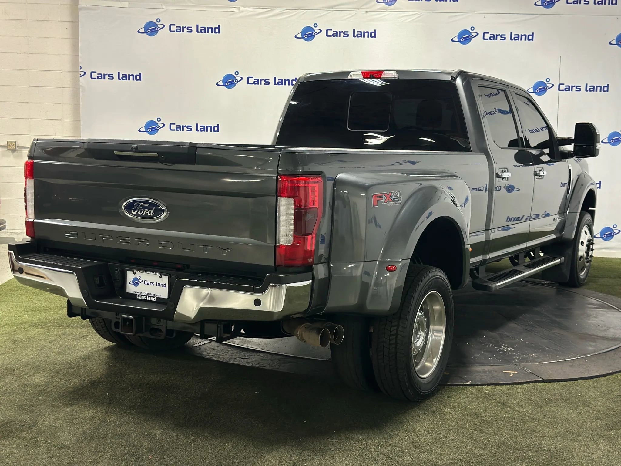 Used 2017 Ford F450 Lariat w/ Lariat Ultimate Package image 3