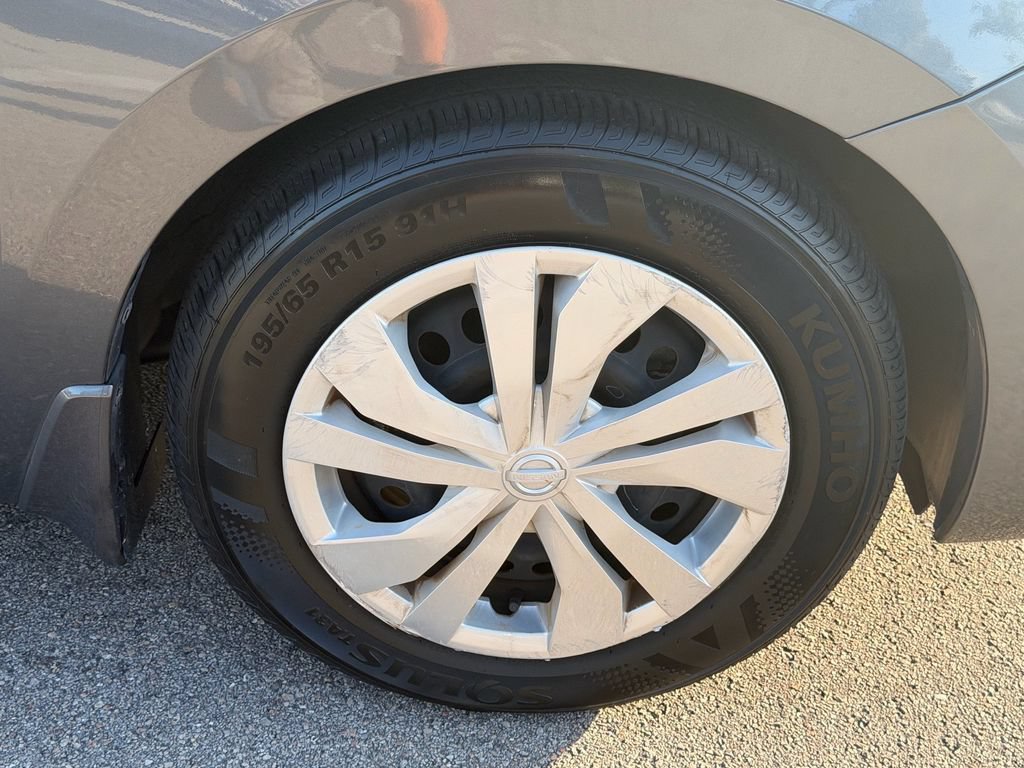 Certified 2024 Nissan Versa S w/ Trunk Package FWD image 18