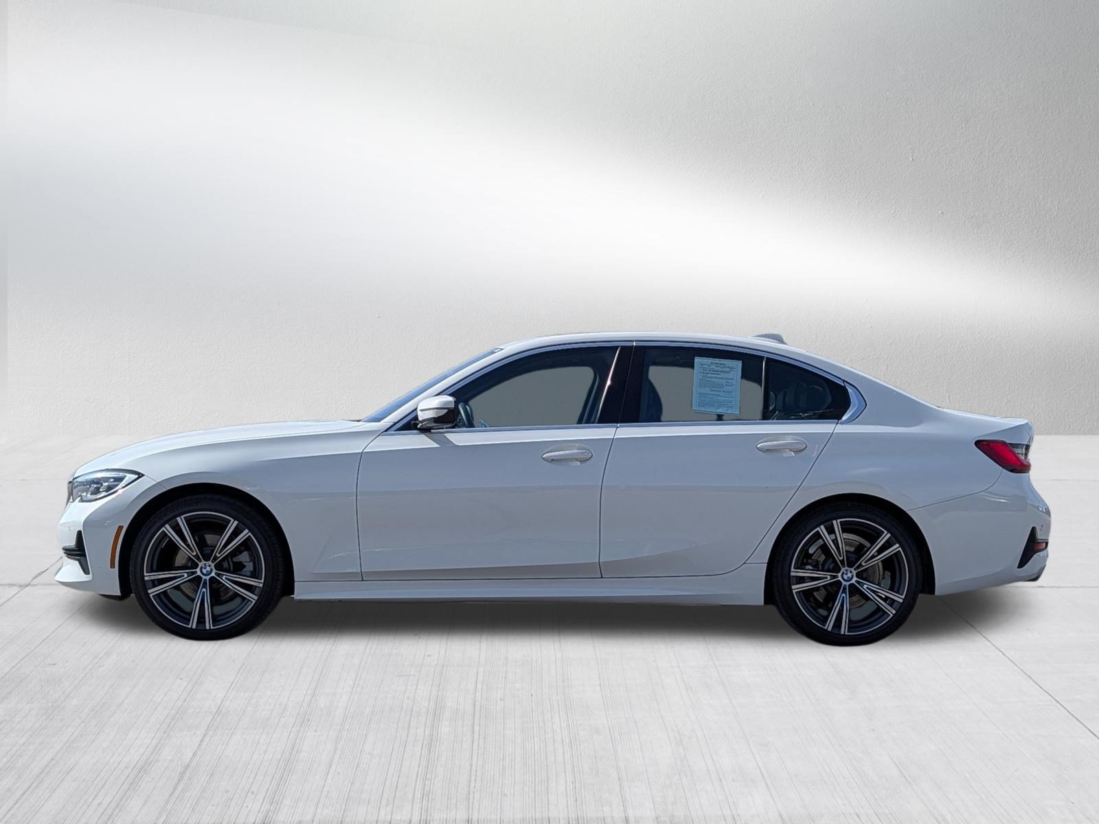Used 2019 BMW 330i xDrive Sedan w/ Convenience Package AWD/4WD image 4