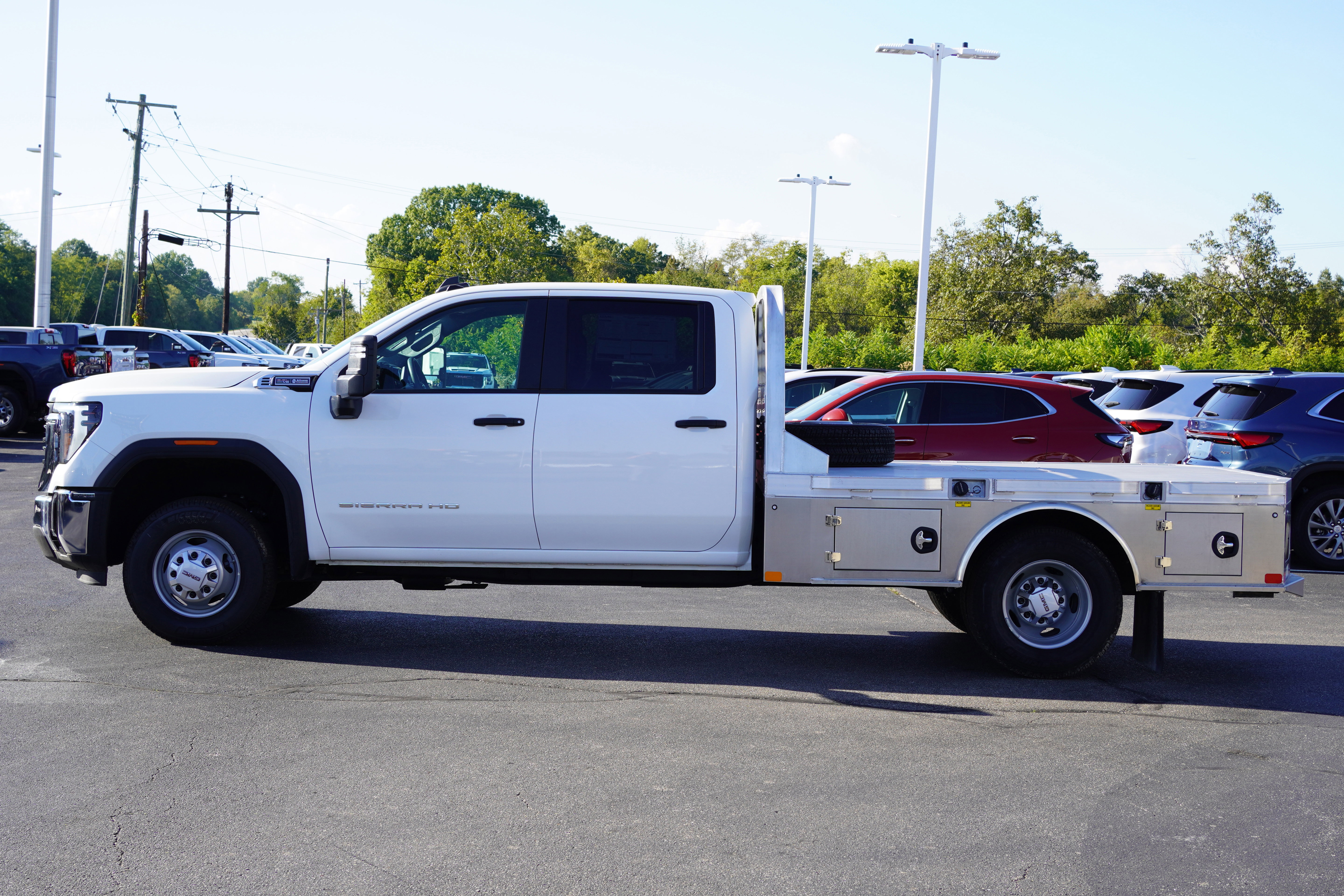 New 2025 GMC Sierra 3500 Pro w/ Convenience Package