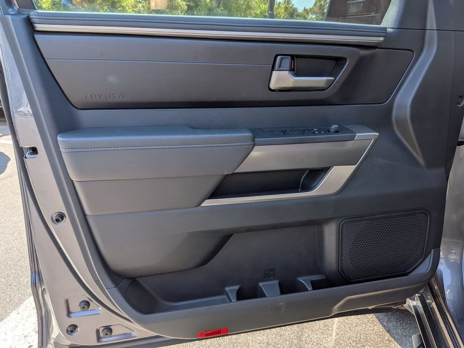 Used 2023 Toyota Tundra SR5 w/ SR5 Convenience Package RWD image 12
