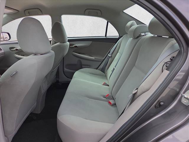 Used 2013 Toyota Corolla LE FWD image 16