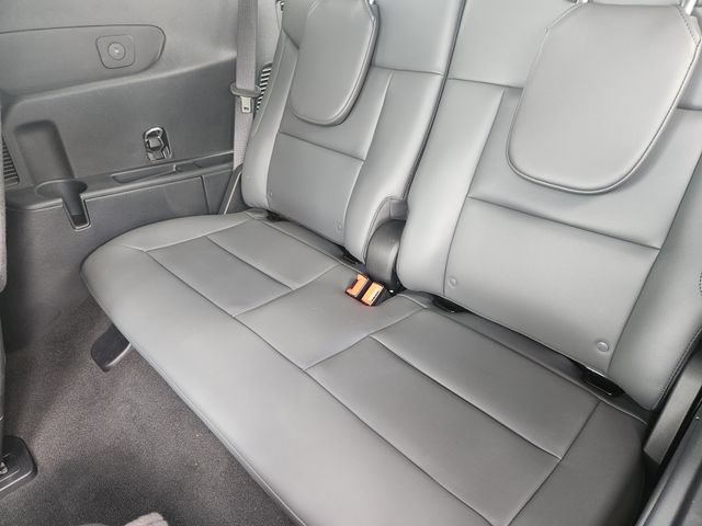 Used 2025 Ford Explorer Active w/ Active Comfort Package RWD image 28