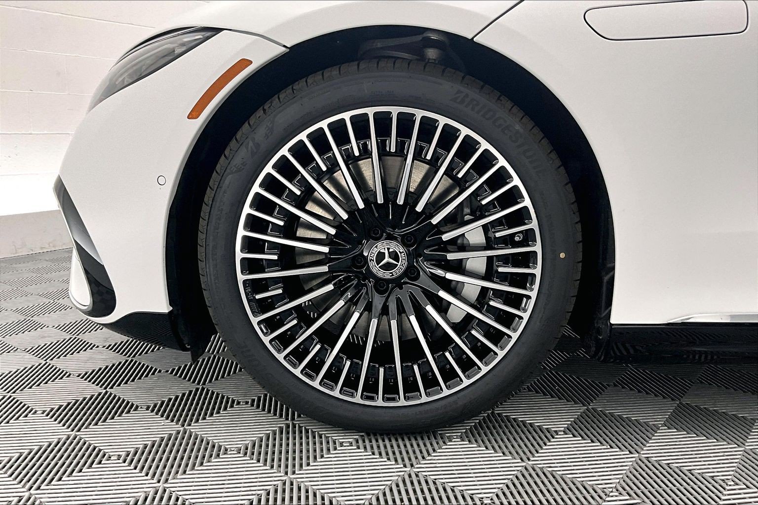 New 2026 Mercedes-Benz EQS 580 4MATIC Sedan image 9