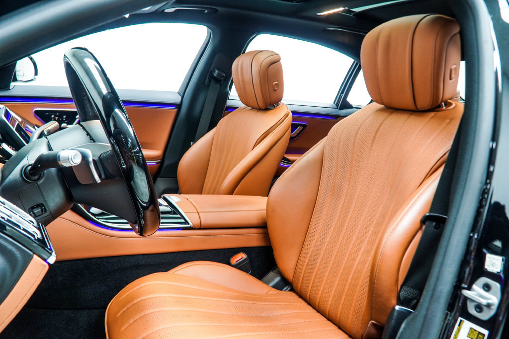Used 2023 Mercedes-Benz S 500 4MATIC w/ AMG Line image 32