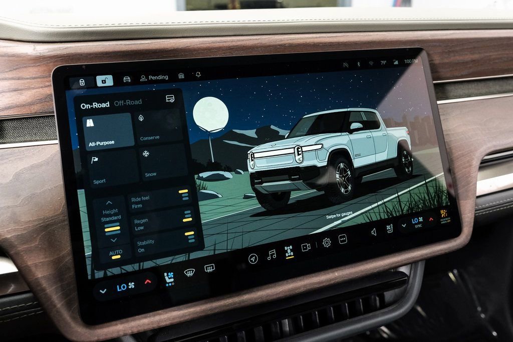 Used 2022 Rivian R1T Launch Edition image 33