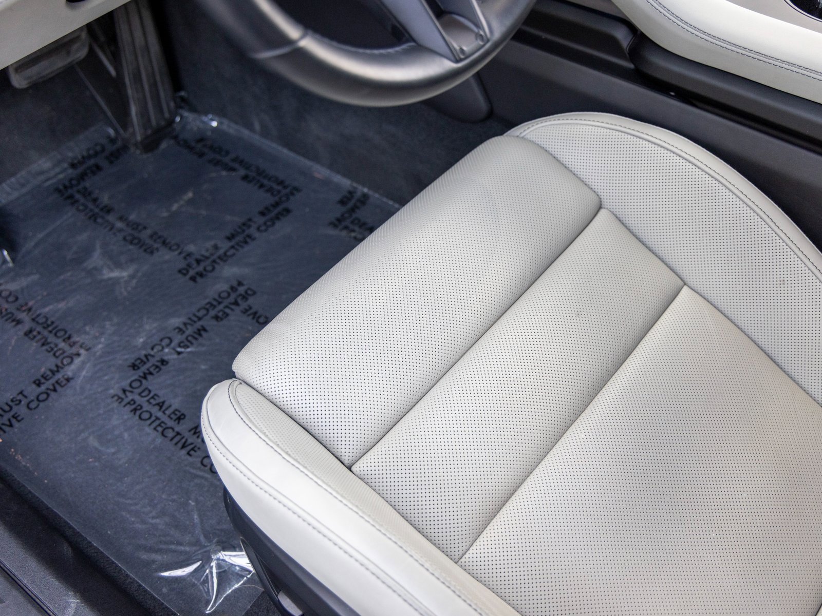 Certified 2022 Porsche Taycan 4 Cross Turismo image 27