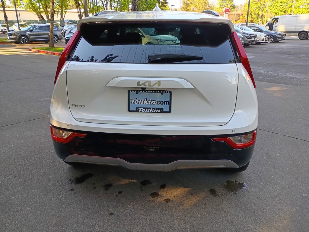 Used 2024 Kia Niro Wind w/ Wind Preserve Package FWD image 5