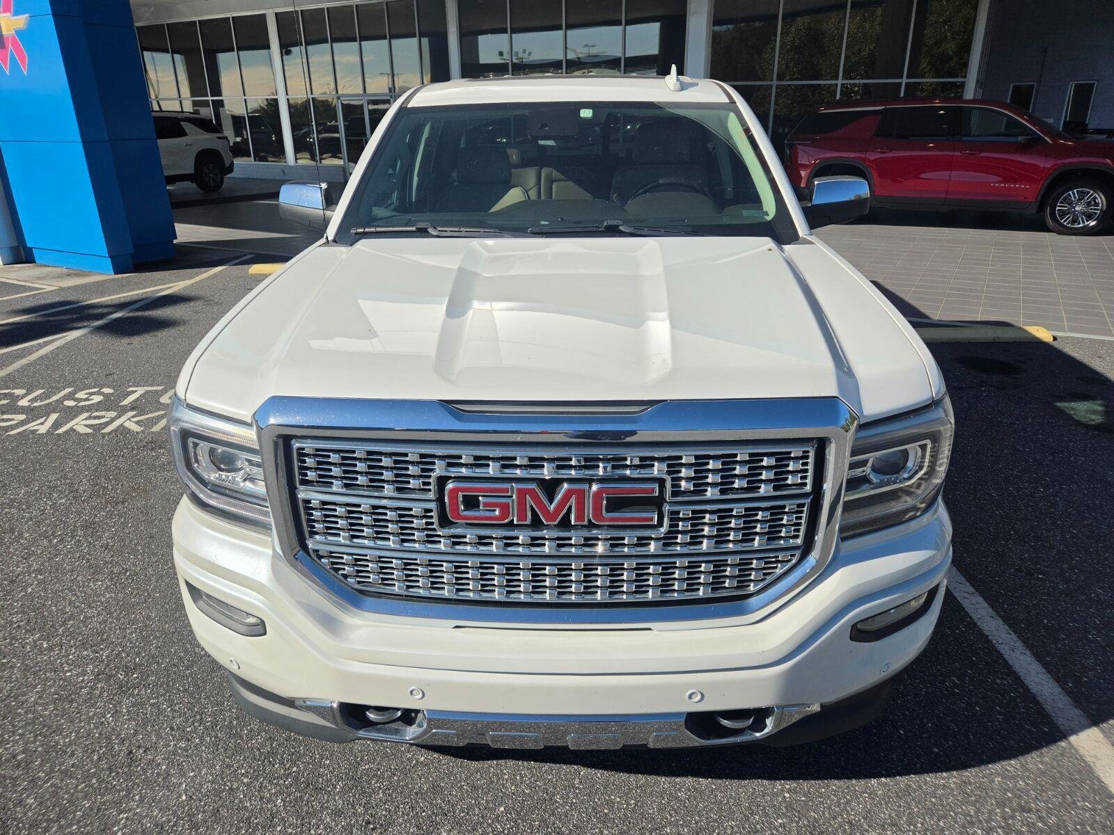 Used 2017 GMC Sierra 1500 Denali w/ Denali Ultimate Package AWD/4WD image 2