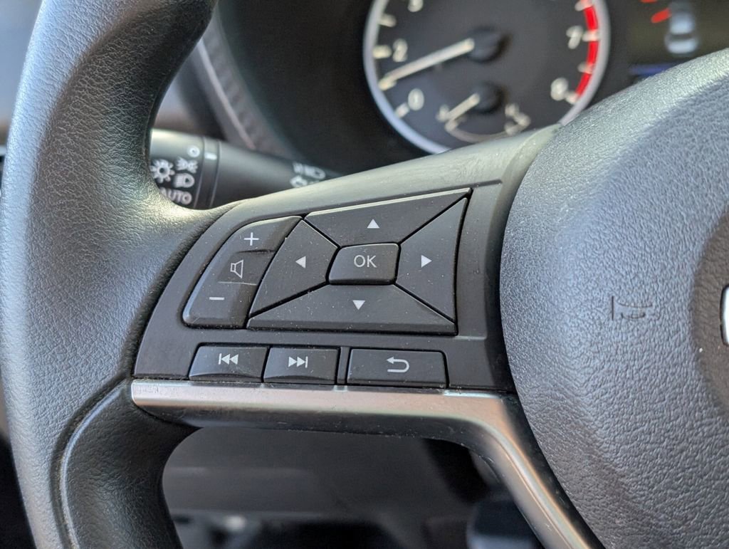 Used 2020 Nissan Sentra S image 27