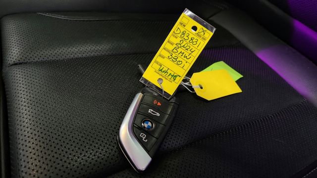 Used 2024 BMW 330i Sedan image 14