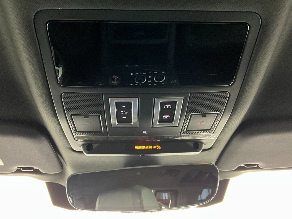 Used 2024 Land Rover Defender 110 S image 13