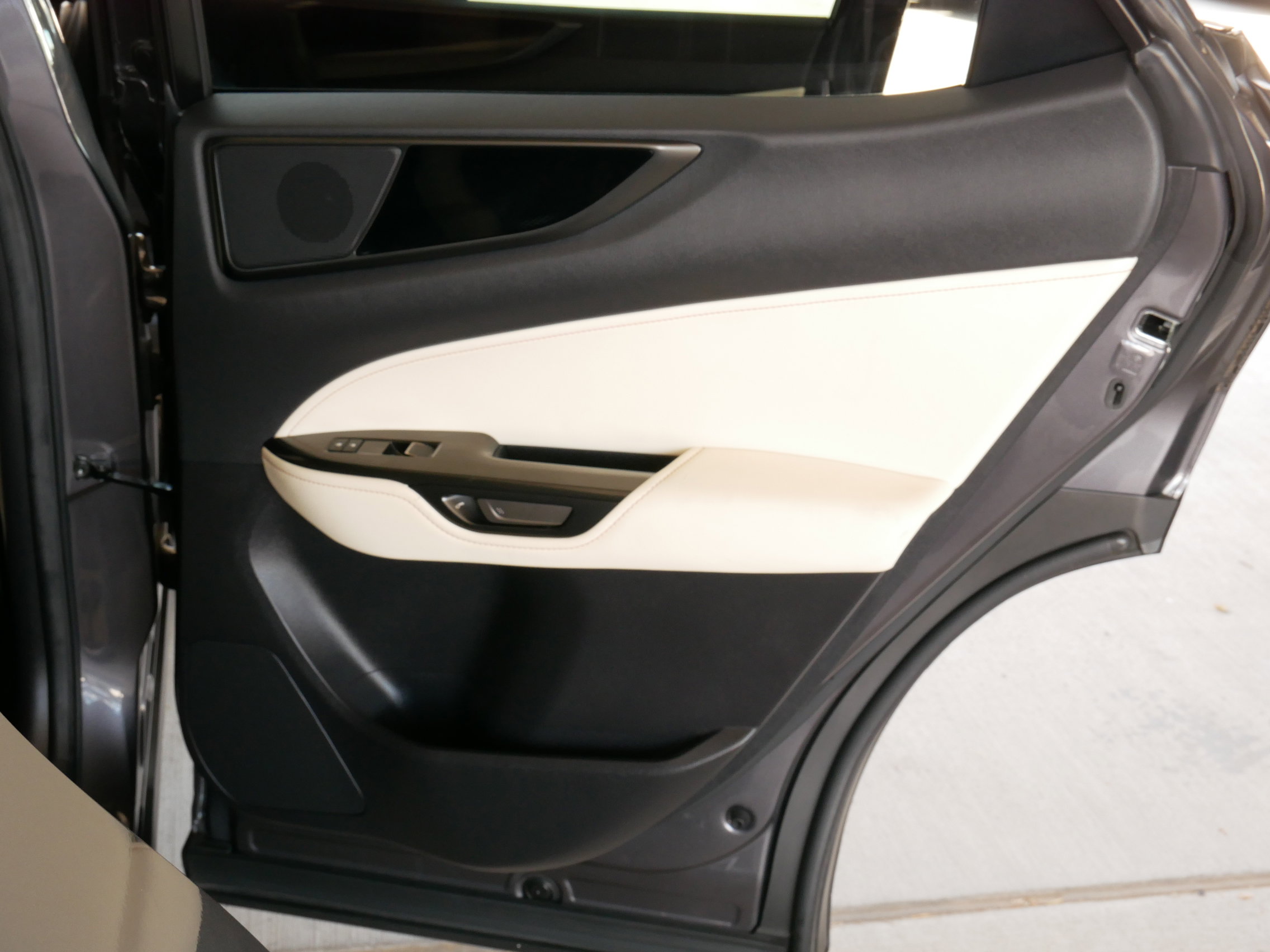 Used 2024 Lexus NX 250 FWD image 18