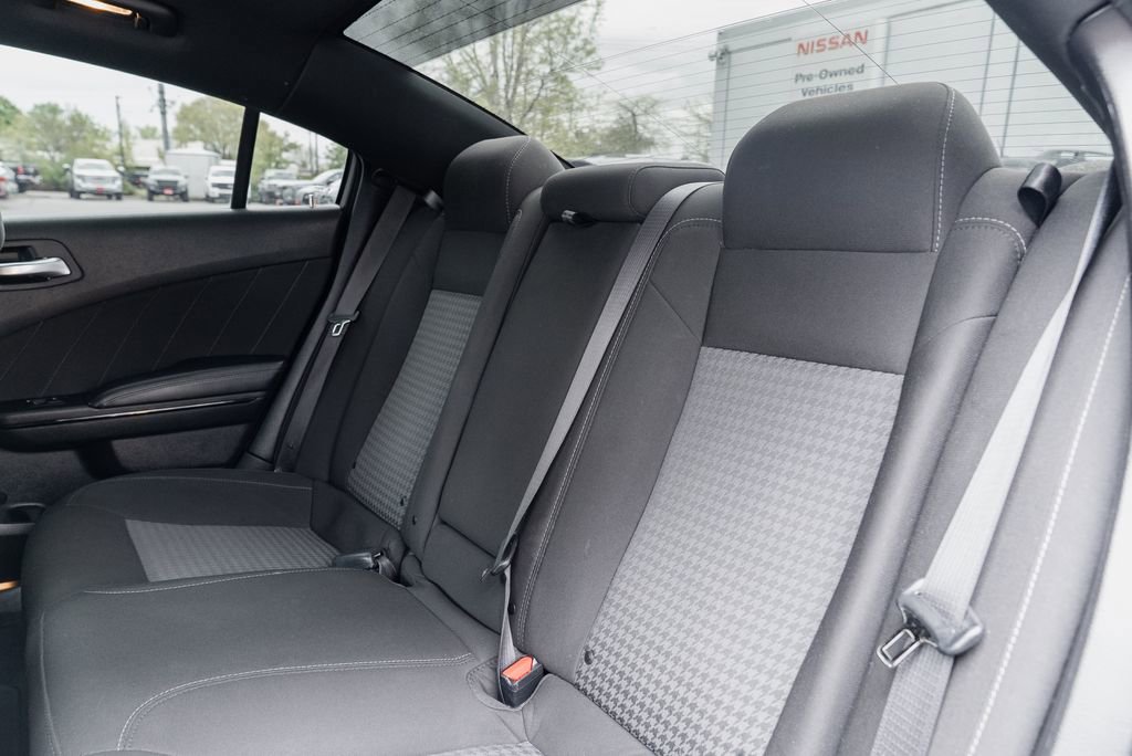 Used 2022 Dodge Charger R/T w/ Blacktop Package RWD image 22
