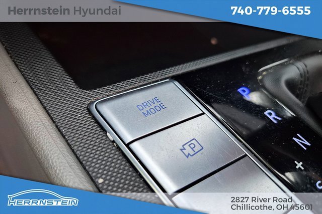 Used 2024 Hyundai Elantra SEL image 21