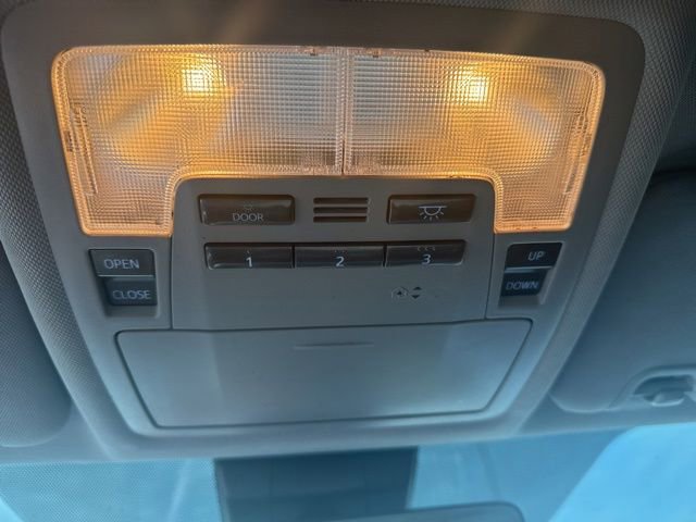 Used 2019 Toyota Highlander XLE AWD/4WD image 28