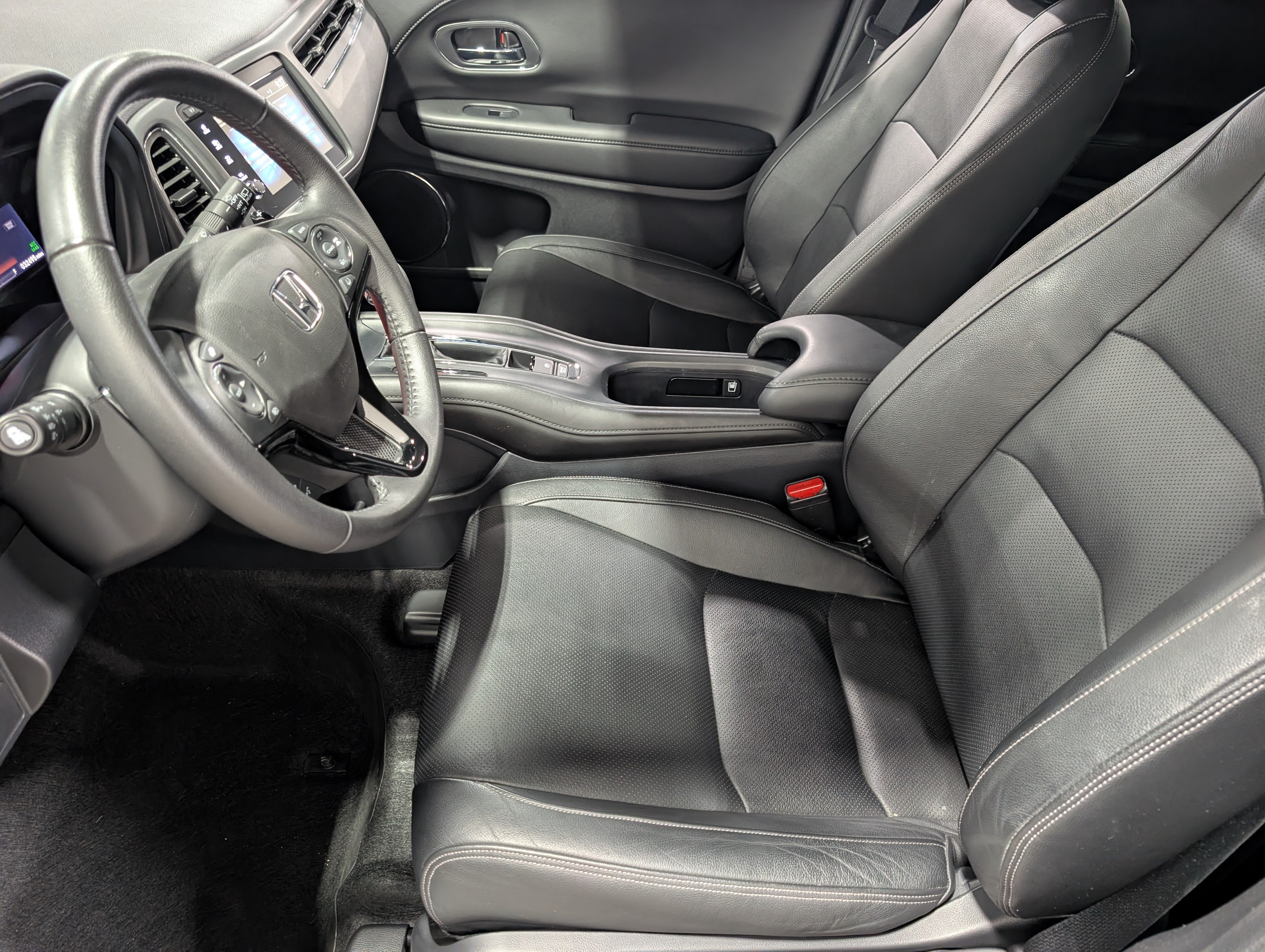 Used 2022 Honda HR-V EX-L image 7