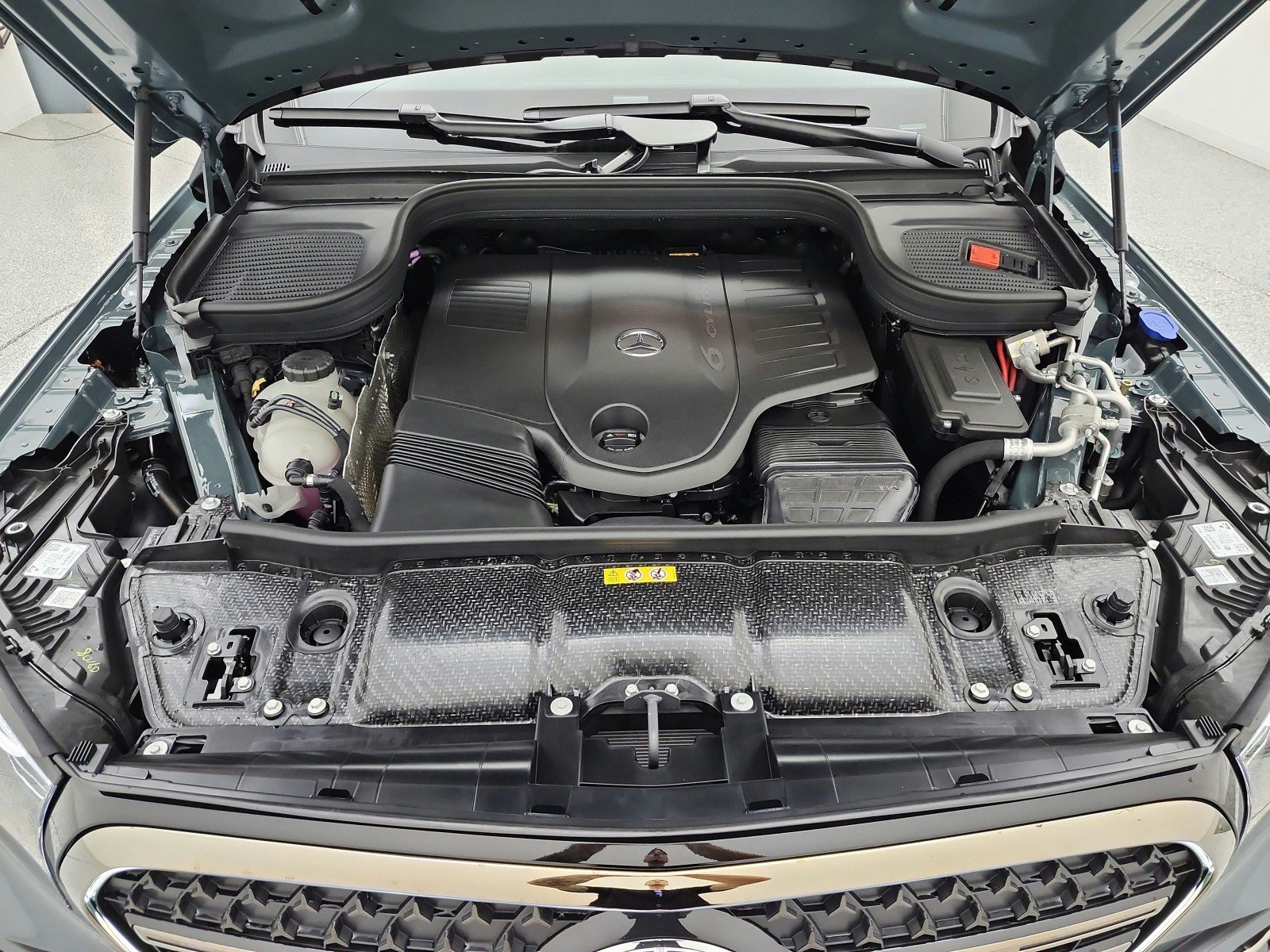 New 2027 Mercedes-Benz GLS 450 4MATIC image 12