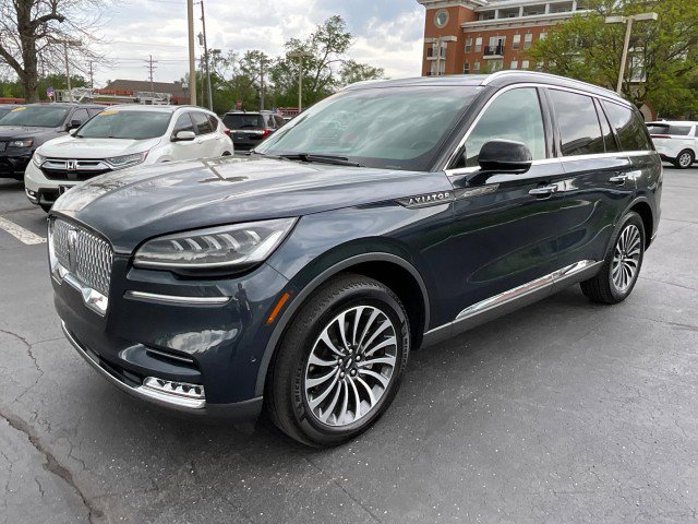 Used 2021 Lincoln Aviator Reserve w/ Equipment Group 201A AWD/4WD image 3
