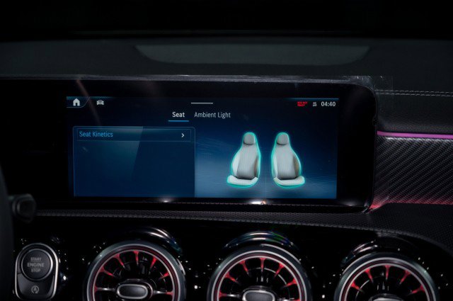 New 2025 Mercedes-Benz CLA 250 4MATIC image 15