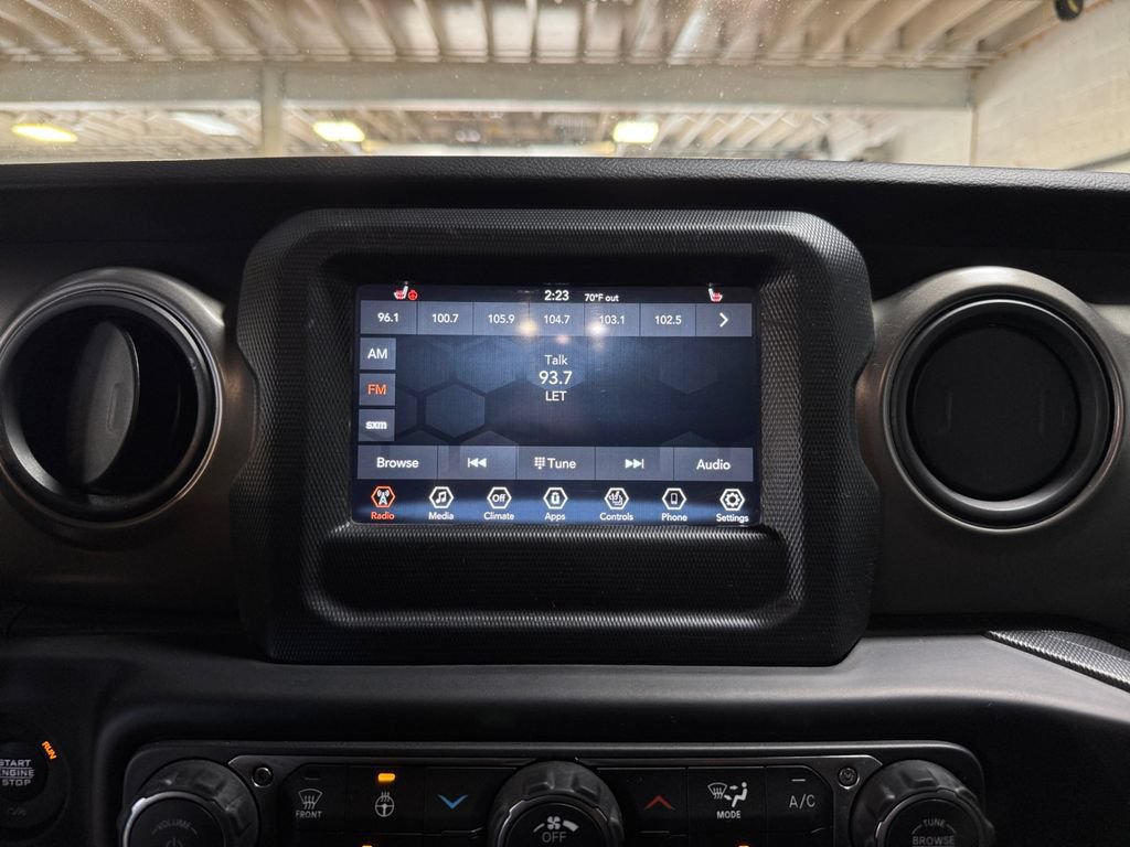 Used 2022 Jeep Wrangler Unlimited Sport AWD/4WD image 17
