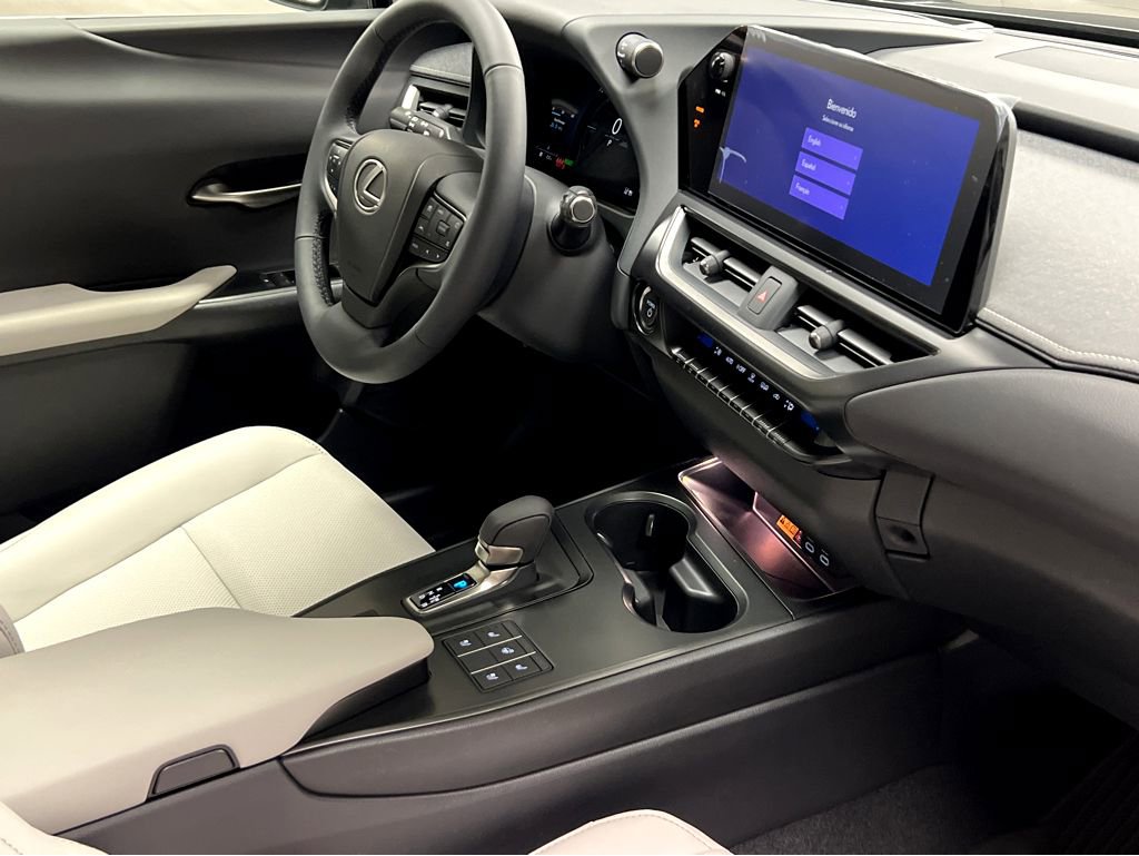 New 2026 Lexus UX 300h AWD image 33