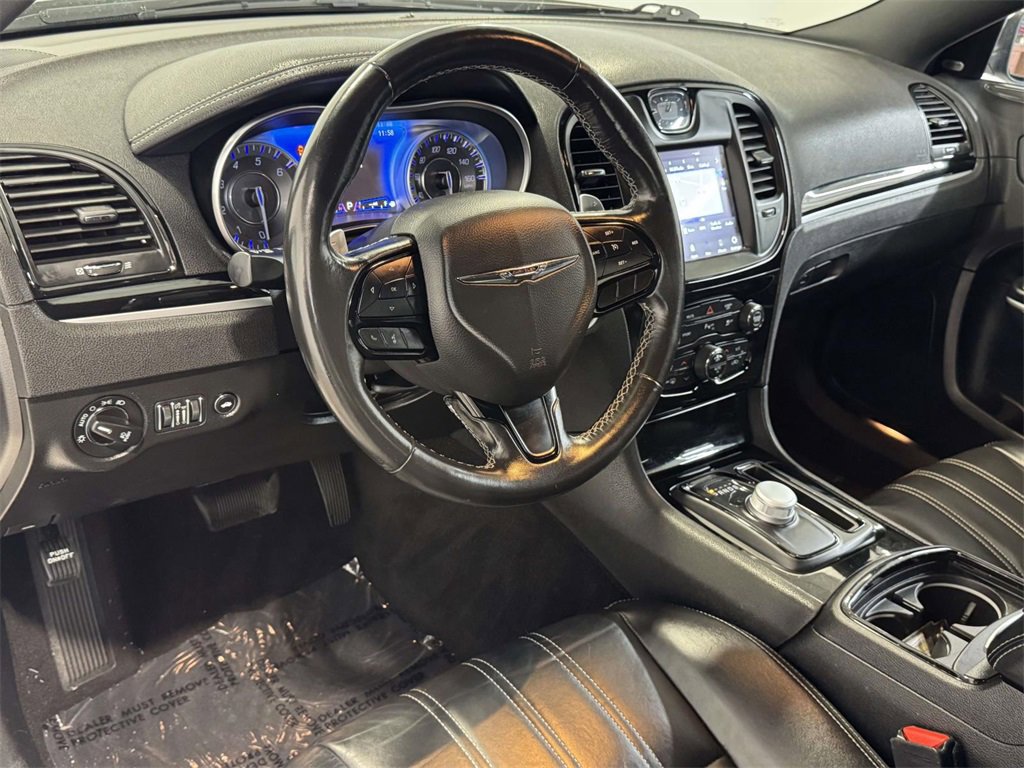 Used 2022 Chrysler 300 S image 16