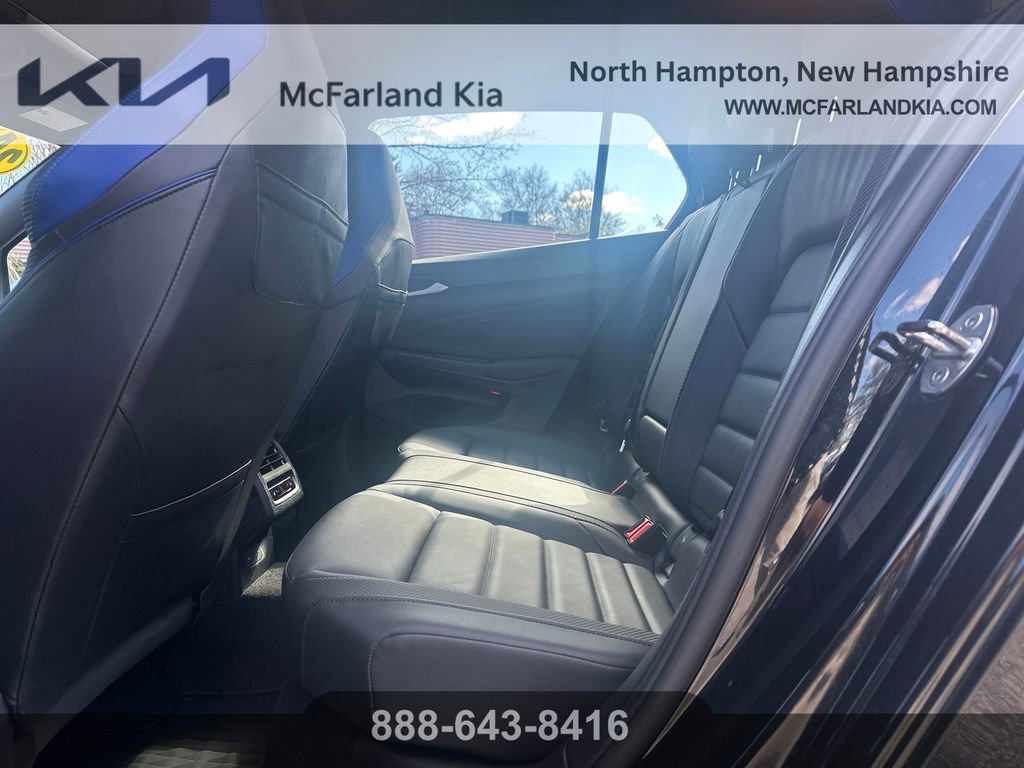 Used 2024 Volkswagen Golf R AWD/4WD image 25