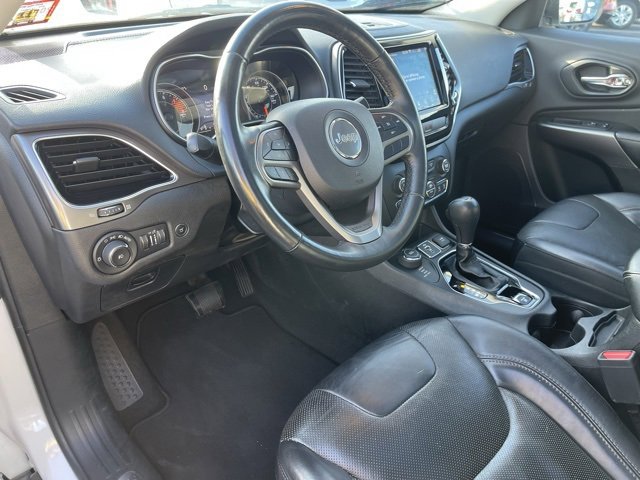 Used 2019 Jeep Cherokee Limited image 16