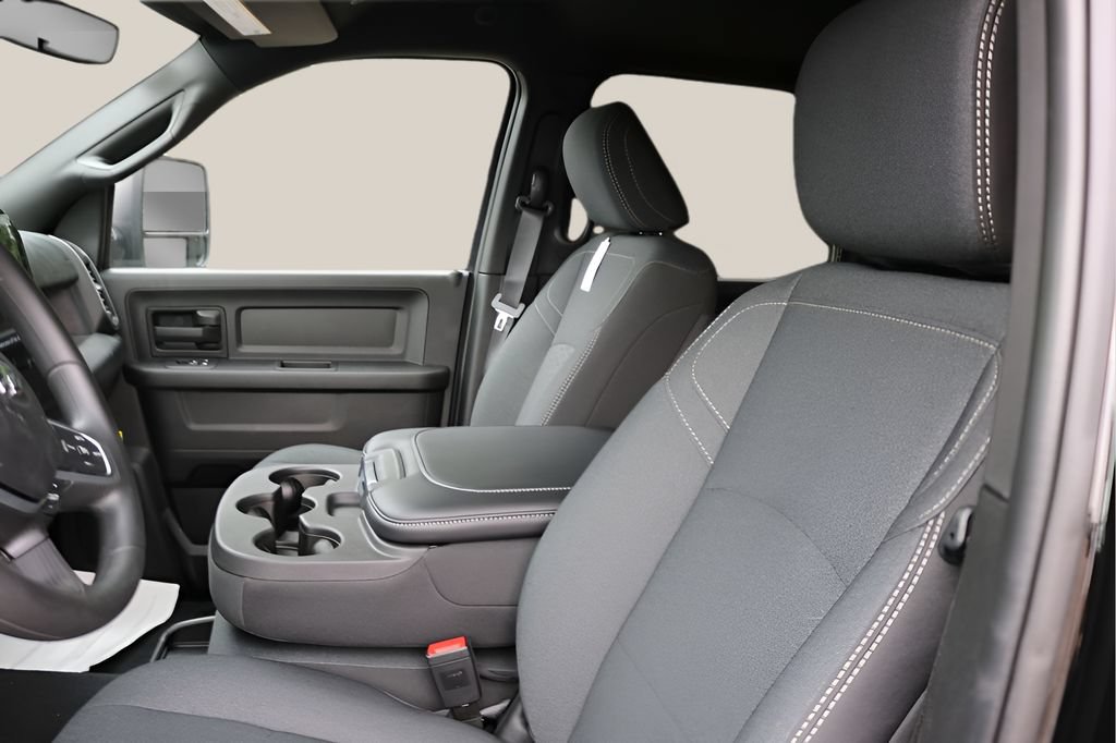 New 2026 RAM 2500 Warlock AWD/4WD image 11