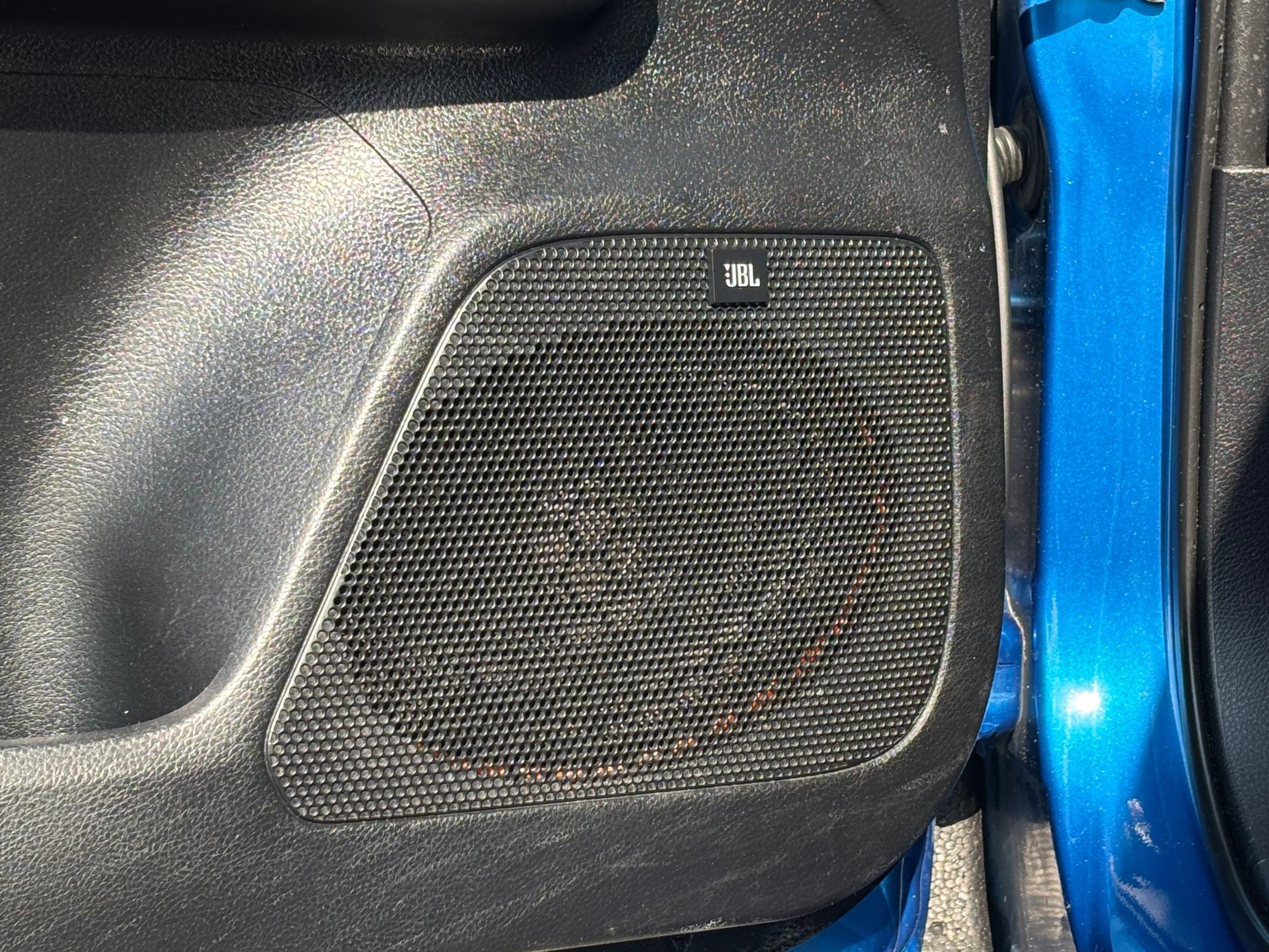 Used 2017 Toyota Tacoma Limited image 14