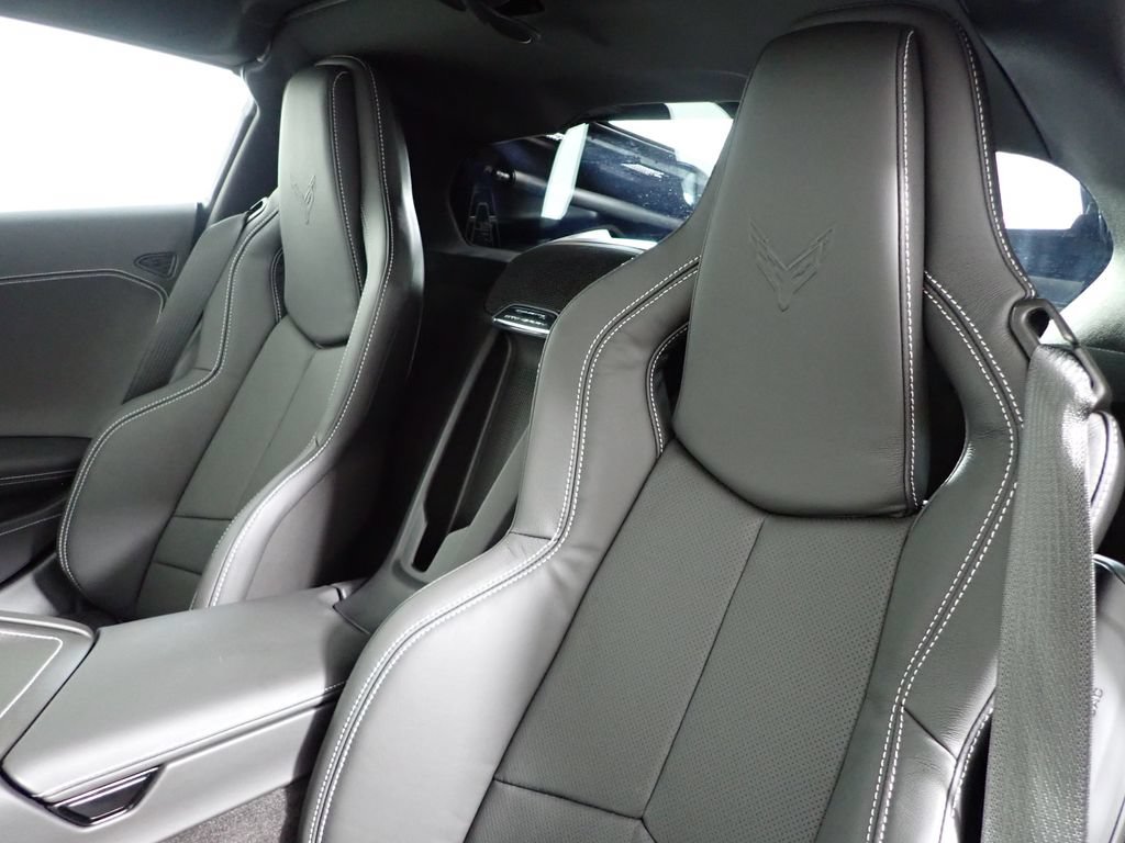 New 2027 Chevrolet Corvette Stingray Coupe w/ 1LT RWD image 29