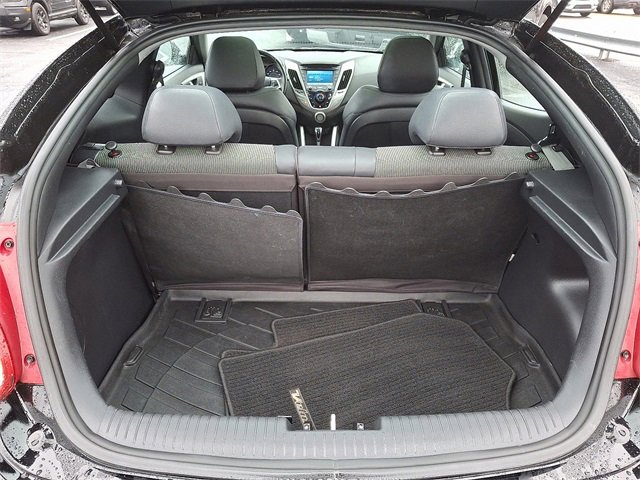 Used 2013 Hyundai Veloster w/ Style Pkg image 28