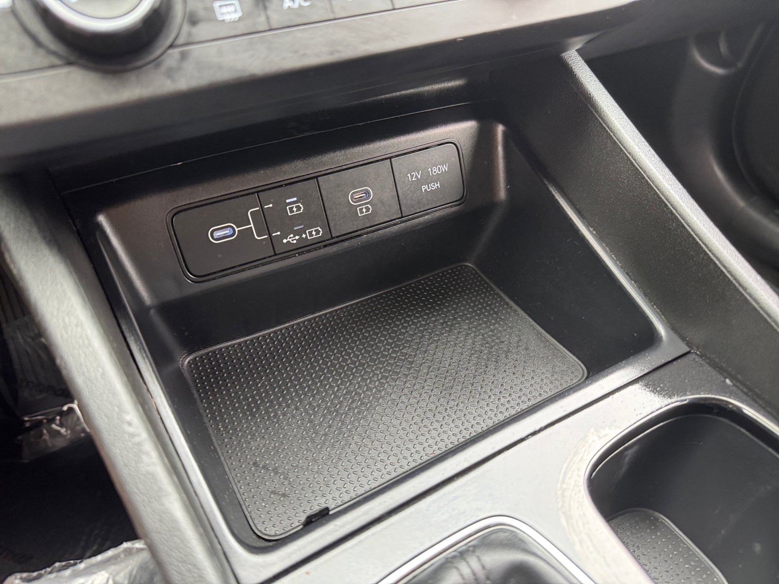 Used 2025 Hyundai Tucson SE FWD image 21