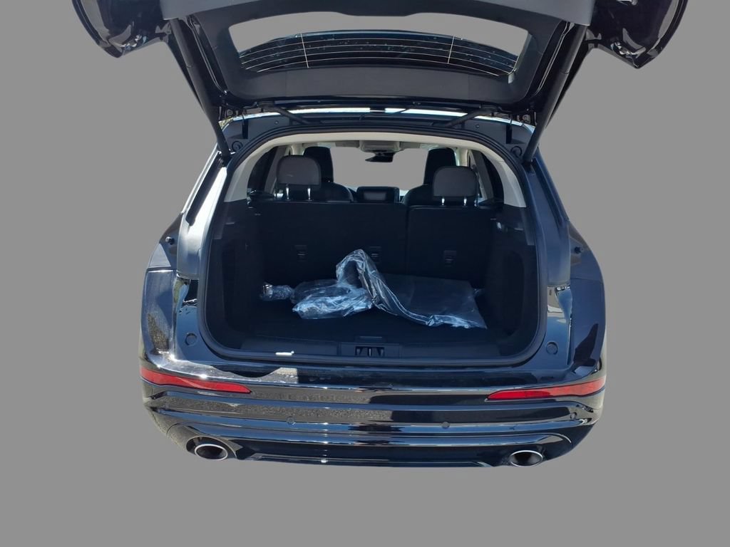 New 2026 Lincoln Corsair Grand Touring AWD/4WD image 8