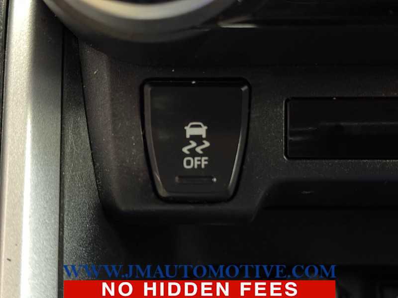 Used 2023 Toyota RAV4 XLE image 33