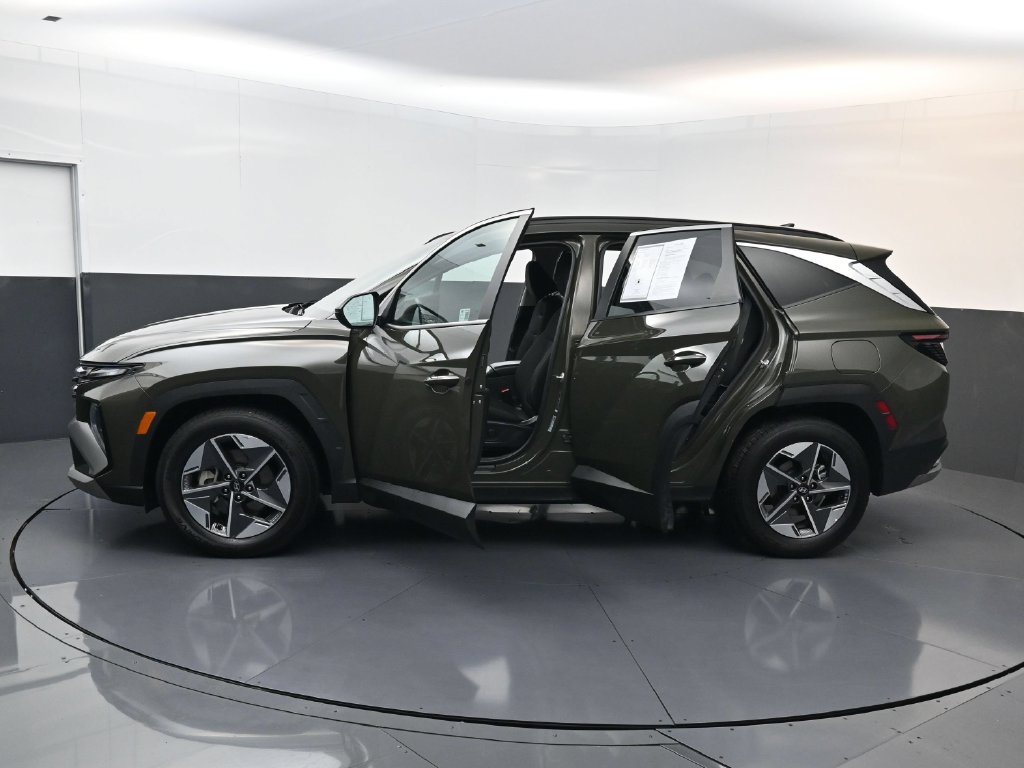 Certified 2025 Hyundai Tucson SEL FWD image 32